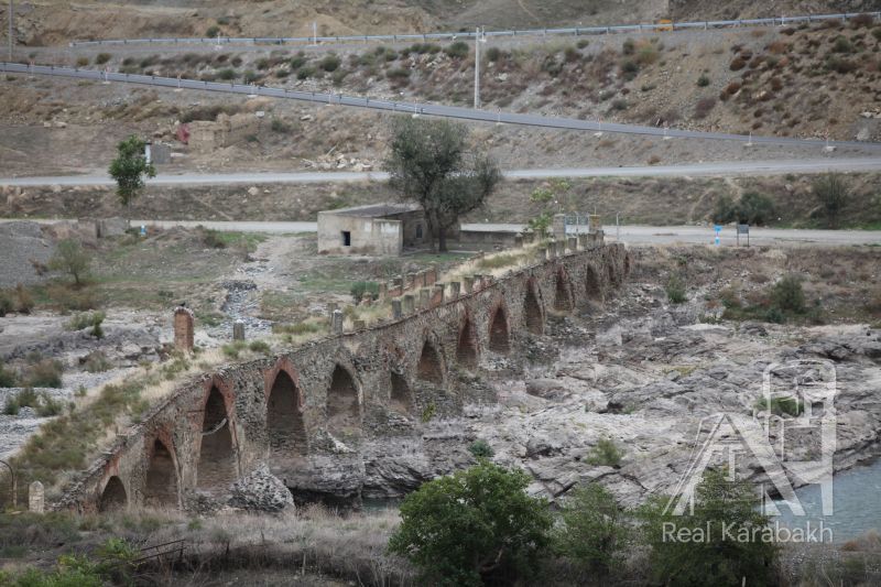 Այս կամուրջը 2020 թվականի ադրբեջանական ագրեսիայից հետո բռնազավթված է, և դրա ճակատագիրն անհայտ է։